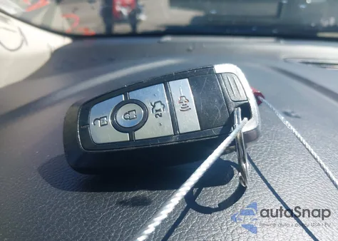 2019 Ford Fusion Hybrid Se z USA, uszkodzony, nr VIN 3FA6P0LU2KR256671